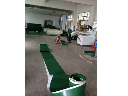 裙邊擋板加工設(shè)計(jì)